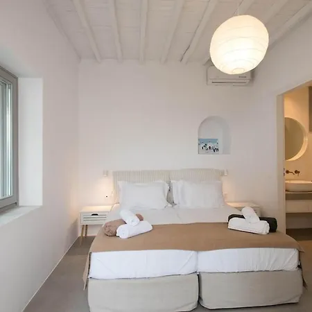 Serendipity With 3 Bedrooms Walking Distance To The Beach! * Platys Gialos (Mykonos)
