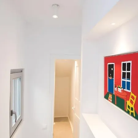 Serendipity With 3 Bedrooms Walking Distance To The Beach! 빌라