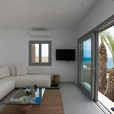 Serendipity With 3 Bedrooms Walking Distance To The Beach! * Platys Gialos (Mykonos)