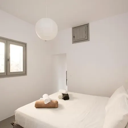 Serendipity With 3 Bedrooms Walking Distance To The Beach! * Platys Gialos (Mykonos)