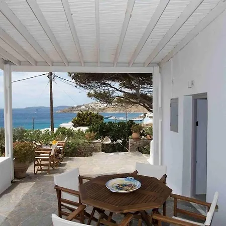 Serendipity With 3 Bedrooms Walking Distance To The Beach!