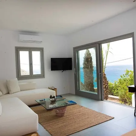 Villa Serendipity With 3 Bedrooms Walking Distance To The Beach! Platys Gialos (Mykonos)