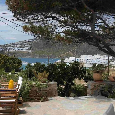 Vila Serendipity With 3 Bedrooms Walking Distance To The Beach!