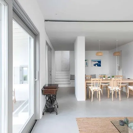 Vila Serendipity With 3 Bedrooms Walking Distance To The Beach! *