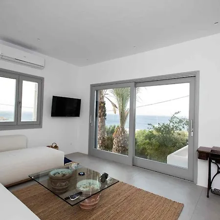 Serendipity With 3 Bedrooms Walking Distance To The Beach! *